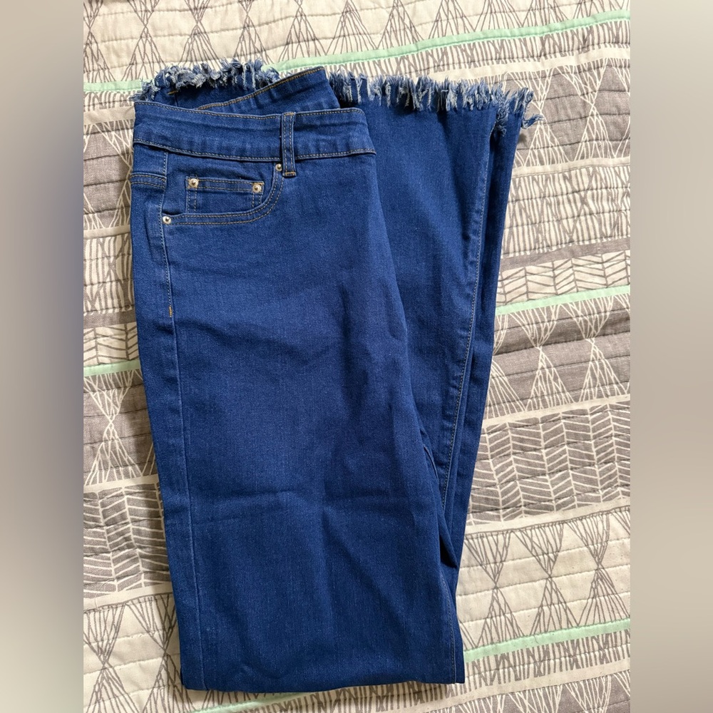 NiMin Women’s Flare Leg with Frayed Hem Blue Jeans - Size L